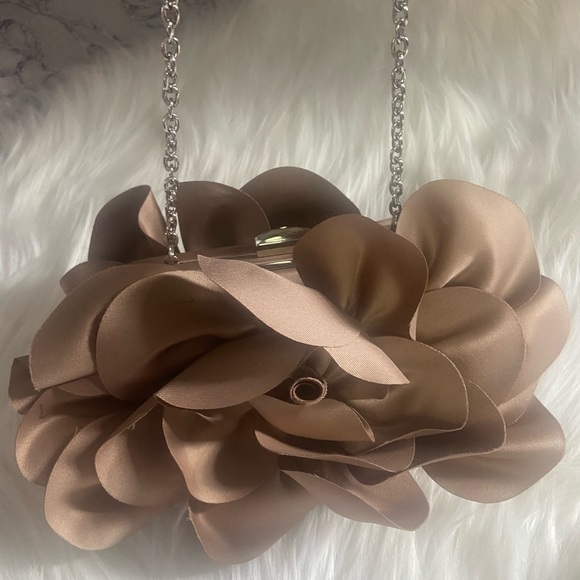 Sondra Roberts Handbags - Sondra Roberts Tan Floral Clutch